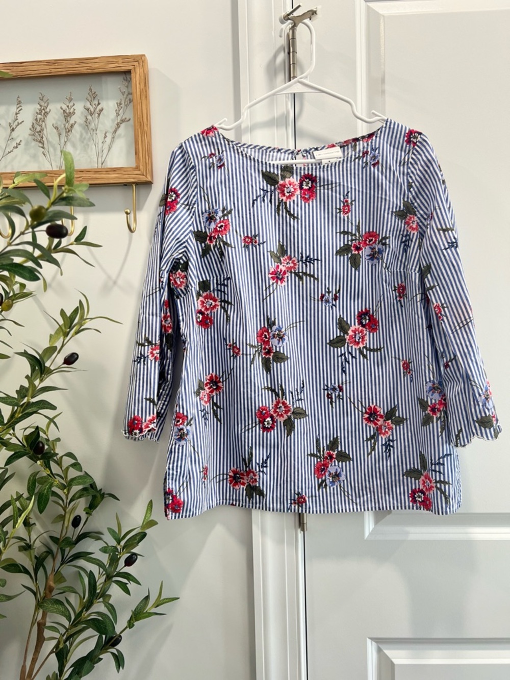 Liz Claiborne Blue and White Striped Floral Boatneck Blouse
